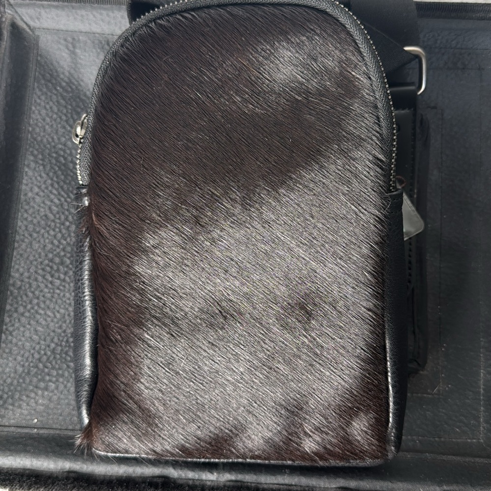 Trinity Black Belt Bag Leather hair on cowhide - Picture 9 of 9